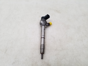  Fuel injector 