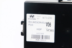 Hyundai i40 (2011–2026) Parking system control unit 957703Z050 - 2