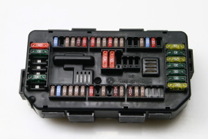 Fuse boxes - 9337879