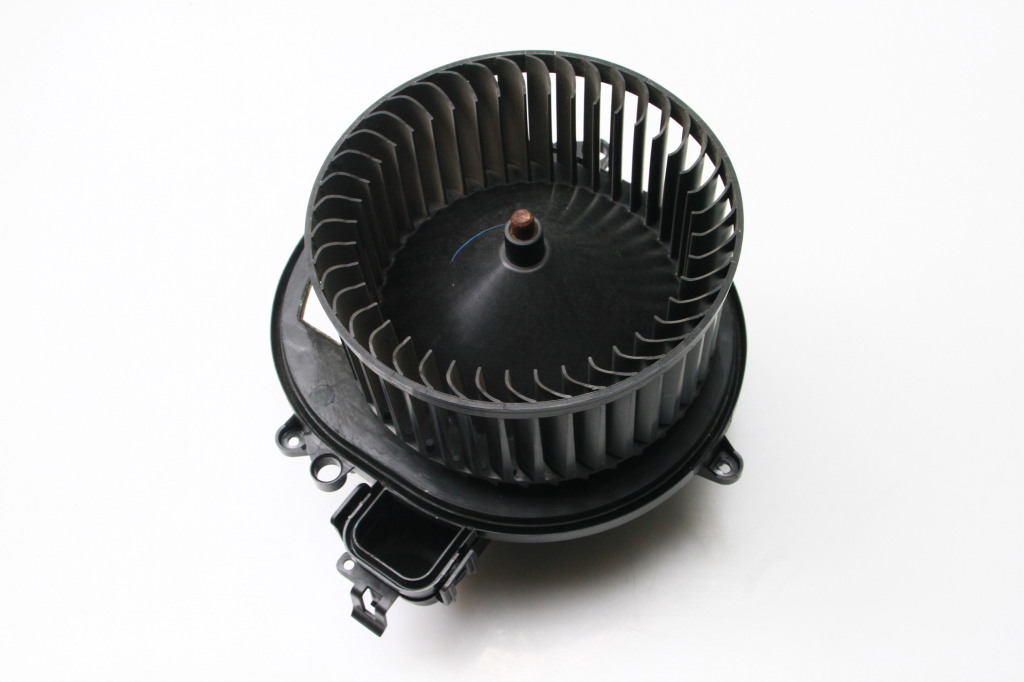 BMW 3 Series F30/F31 (2011-2020) Motor încălzitor interior T947769 25208979