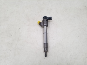   Fuel injector 