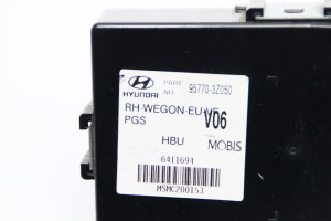 Hyundai i40 (2011–2026) Parking system control unit 957703Z050 - 3