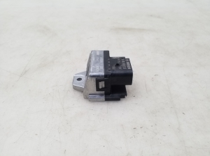 BMW 3 SERIES F34 (2011–2026) Glow plug relay 8514120 - 4