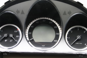 Mercedes Benz C-Class 204 (2007–2014) Kombiinstrument A2049000605 - 3