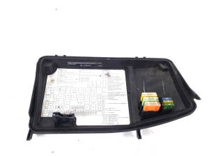 Mercedes Benz ML-Class 163 (1998–2005) Kaitsmeploki eesmine kate A1635400182 - 2