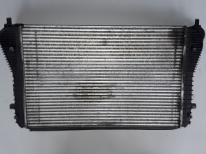 Volkswagen Touran I (2003–2010) Vahejahuti radiaator 1K0145803L - 2