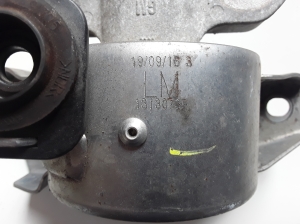 Opel Corsa E (2014–2018) Engine mount 13130739 - 2