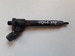  Fuel injector 