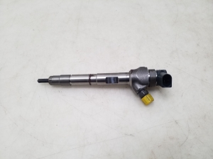  Fuel injector 