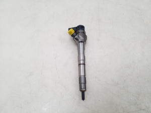  Fuel injector 