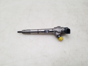  Fuel injector 