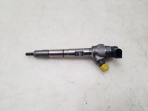  Fuel injector 