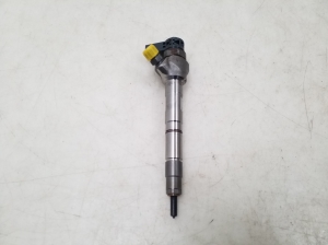  Fuel injector 