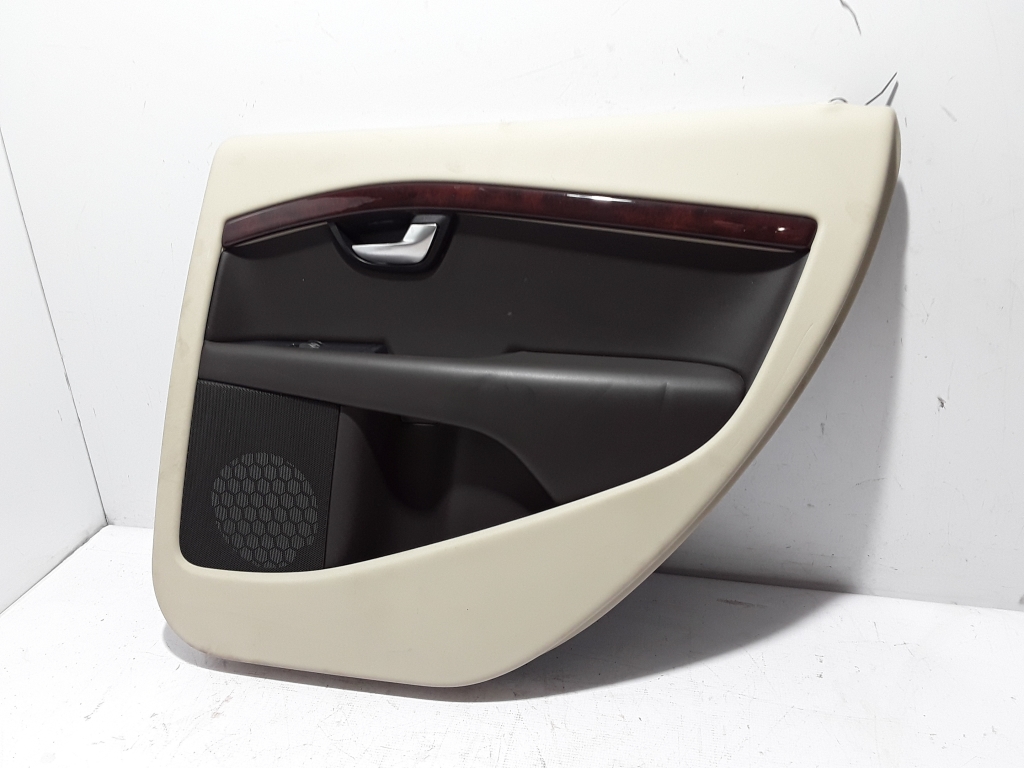 VOLVO XC70 2 generation (2000-2007) Rear Right Door Panel 30649472 22474211