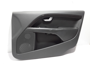 VOLVO V70 III (2007–2017) Front door panel 30649480 - 3