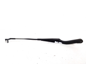   Windshield wiper blade 