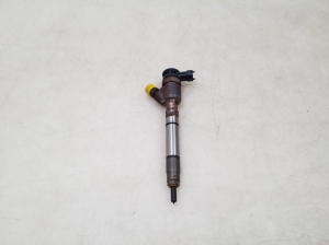  Fuel injector 