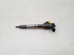  Fuel injector 