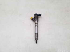  Fuel injector 