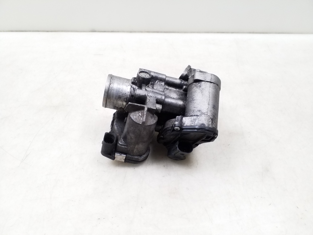 OPEL Vivaro Throttle Body 8200330810E 24933015