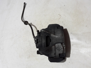 RENAULT Captur (2019–2026) Eesmine pidurisadul 410103642R - 3