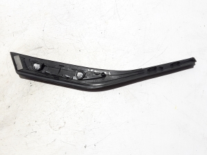 RENAULT Captur (2019–2026) Rear quarter window outer molding 833303582R - 2