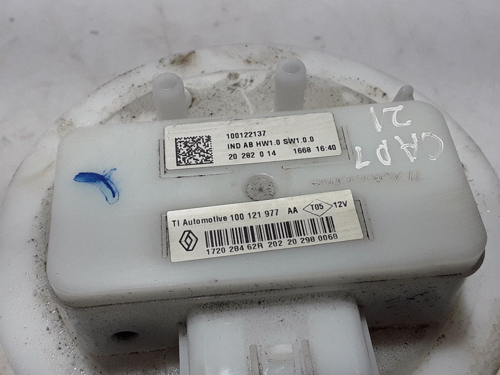 Used RENAULT Captur Fuel pump in the tank 172028462R