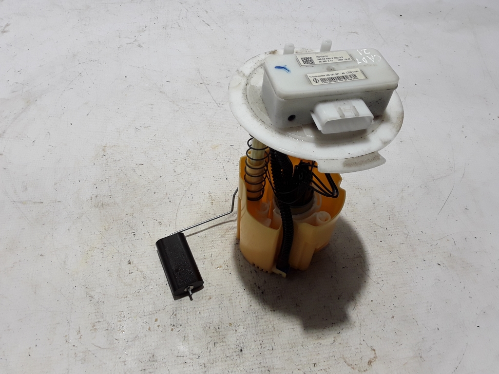Used RENAULT Captur Fuel pump in the tank 172028462R