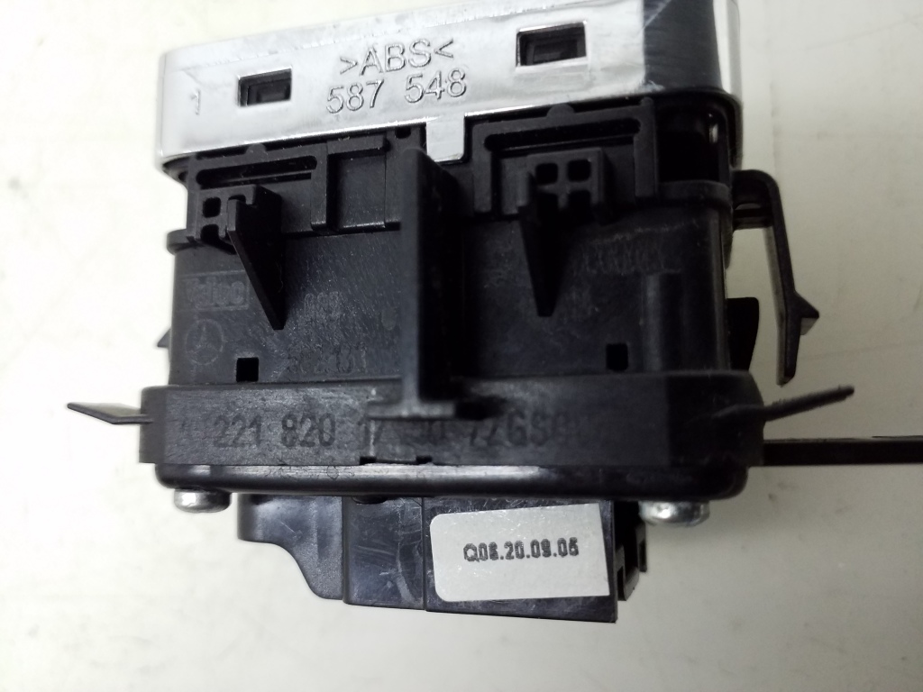 MERCEDES-BENZ S-Class W221 (2005-2013) Rear Right Door Window Control Switch A2218201710 20979605