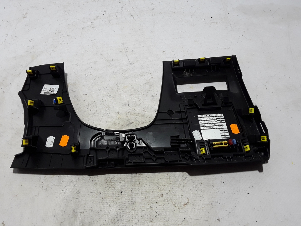 RENAULT Captur 2 generation (2019-2023) Panelės apdaila 689212623R 22474585