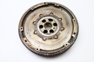 Schwungrad - 04C105266E