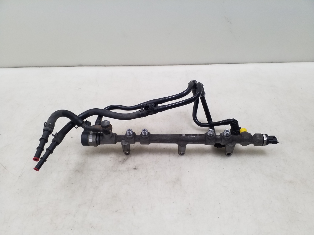 KIA Sorento 2 generation (2009-2021) Fuel Rail 314002F000 24933182