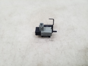 Kia Sorento (2009–2014) Solenoid 351202A450 - 4