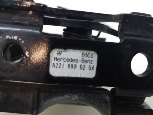 Mercedes Benz S-Class 221 (2005–2013) Hood latch A2218800264 - 3