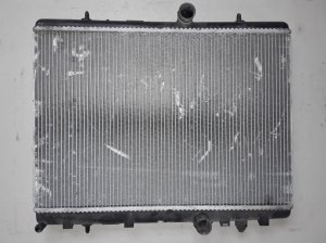   Dzesēšanas radiators 