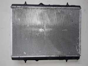  Cooling radiator 