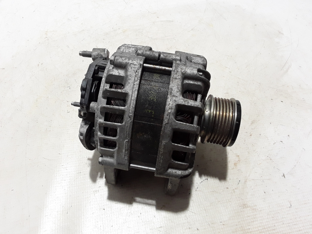 RENAULT Captur 2 generation (2019-2023) Alternator 231009392R 22474510