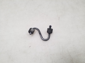 Volkswagen Passat B7 (2010–2014) Fuel injector lines - 2