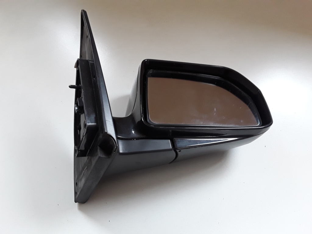 Used Kia Sportage Side mirror and its details KMS548146