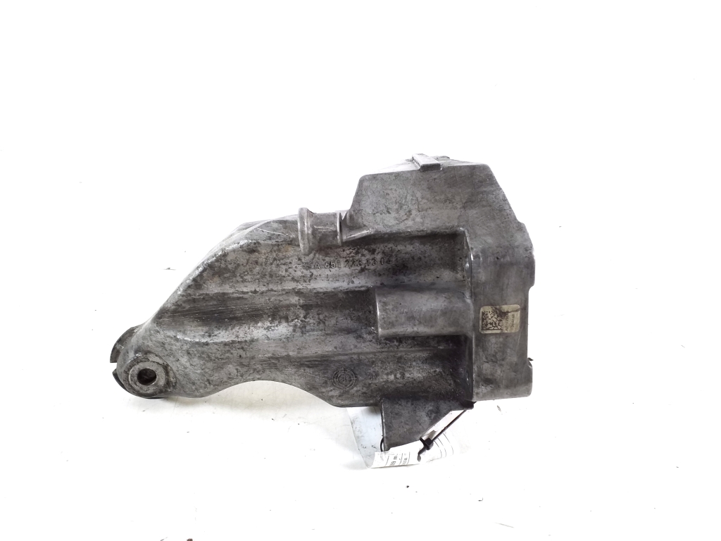 Mercedes Benz GLK-Class 204 (2008–2015) Motorhalter A6512231304 Mercedes Benz GLK-Class 204 (2008–2015) Motorhalter A6512231304