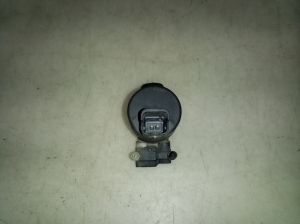 NISSAN Qashqai (2006–2013) Front windshield washer pump 28920BU010 - 4