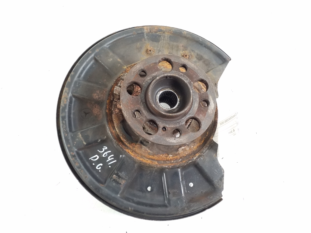 MERCEDES-BENZ GLK-Class X204 (2008-2015) Rear Right Wheel Hub A2123500241, A2123502208 21133393