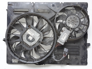 Volkswagen Touareg I (2002–2010) Dzesēšanas ventilators un tā daļas 7L0121003M - 3
