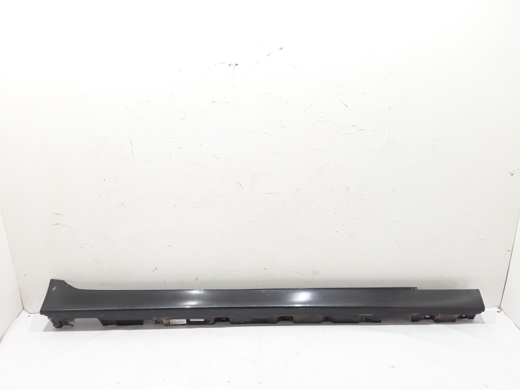 BMW 5 Series F10/F11 (2009-2017) Right Side Plastic Sideskirt Cover 7320772, 7184774 22474387