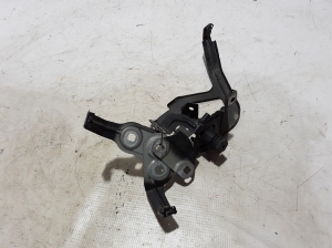BMW 5 SERIES F10 (2010–2017) Front fender bracket - 2