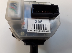 Hyundai i30 (2007–2011) Headlight switch 934102L050 - 2