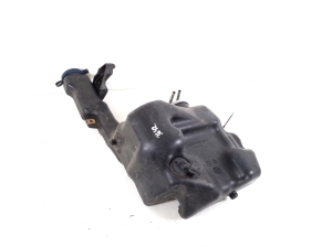  Windscreen washer tank front 