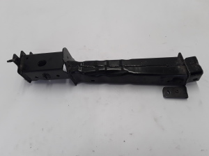 RENAULT Talisman II (2015–2026) Esimese alusraami muu osa 758240260R - 3