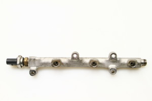 Volkswagen Up (2012–2026) Common Rail Kraftstoffleitung 04C133320G - 3