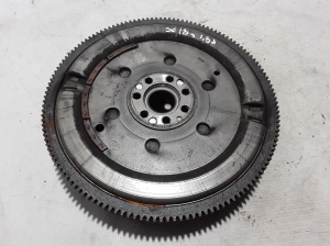  Clutch flywheel 